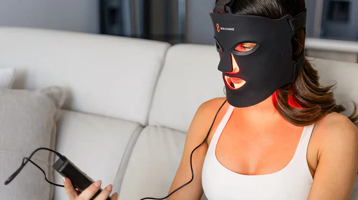 Les Émirats arabes unis mènent l'adoption mondiale de la thérapie par la lumière rouge pour de meilleurs soins de la peau et un meilleur sommeil
