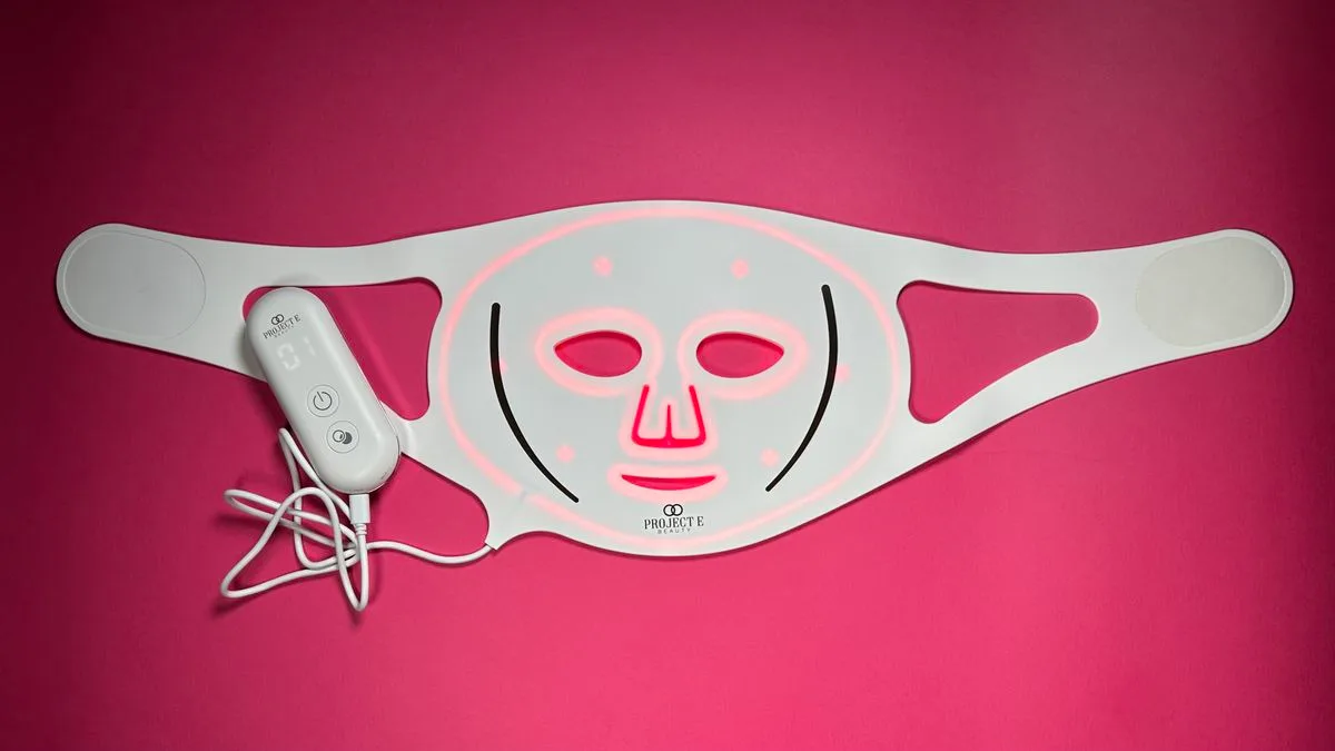 LUMALUX FACE PRO PRO LED LECLAPY Therapy Mask Review: L'avenir des masques FACE LED est arrivé